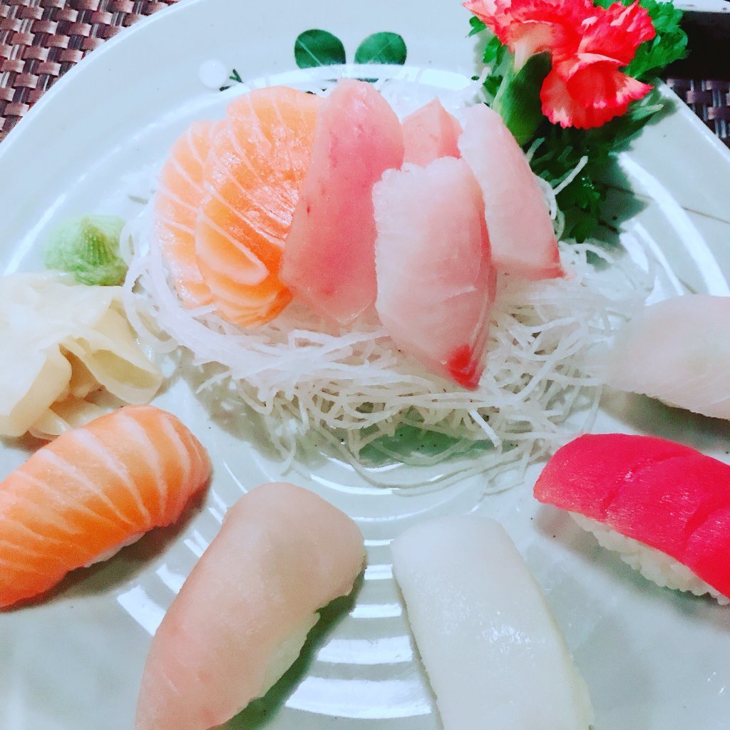 Naru Sushi Japanese Restaurant