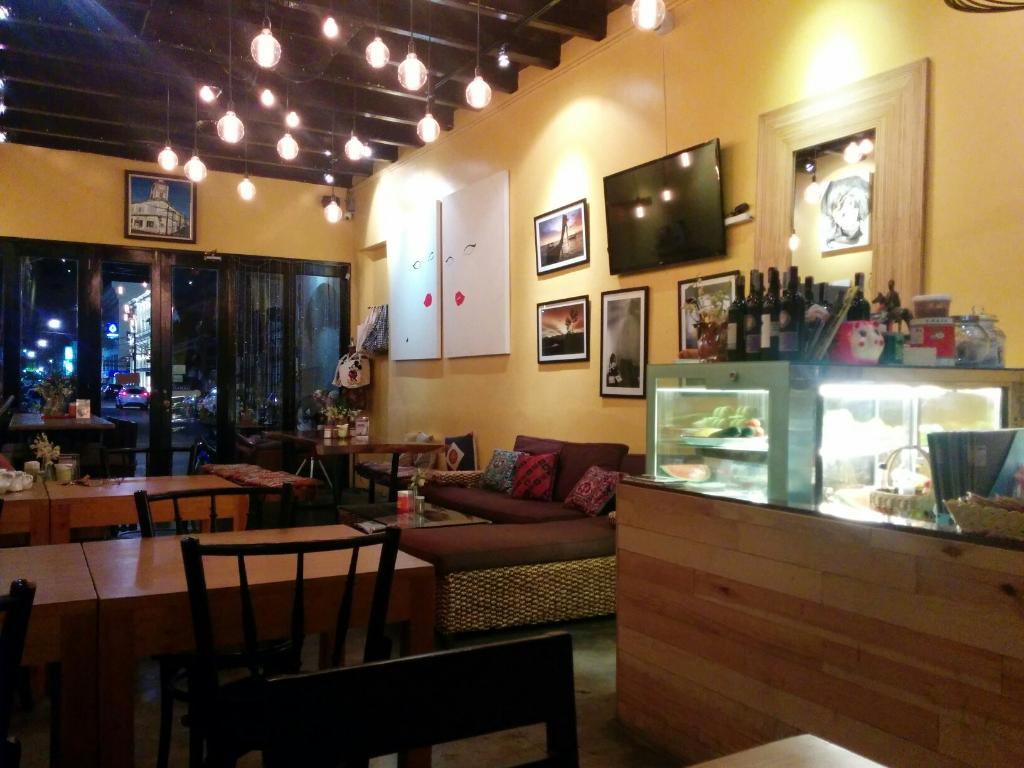 Gallery Cafe by Pinky