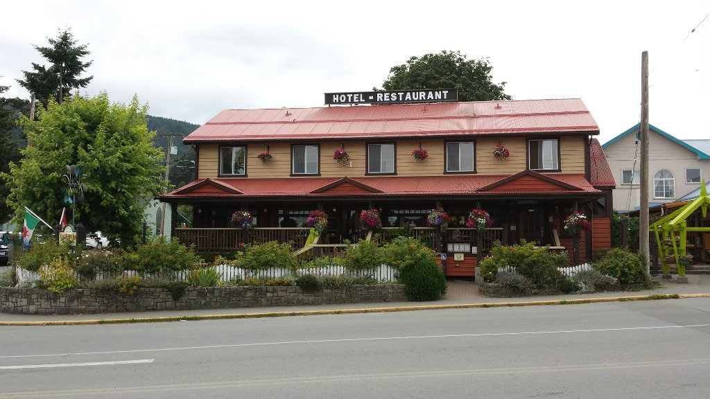 Salt Spring Inn Restaurant